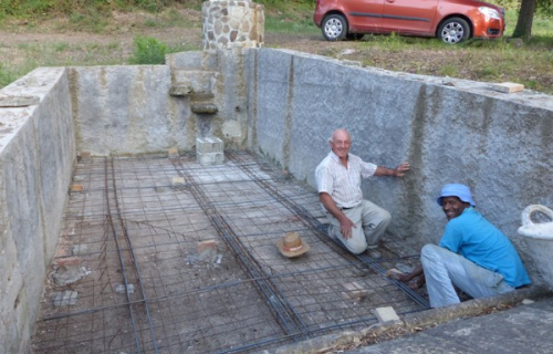 Es restaura la font del Llop