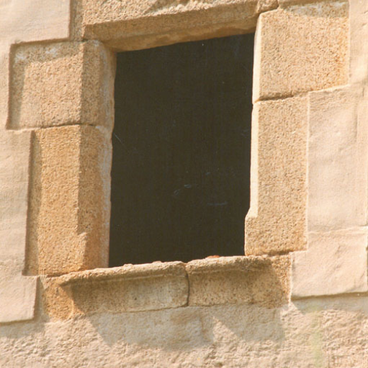 Can Bancells finestra