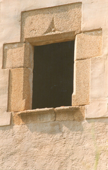 Can Bancells finestra
