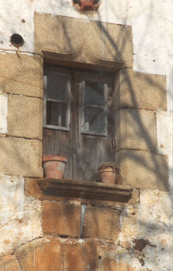 Can Gorg finestra central