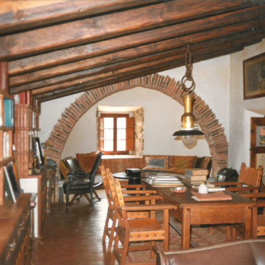 Torre de Cartellà biblioteca