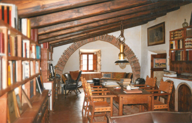 Torre de Cartellà biblioteca