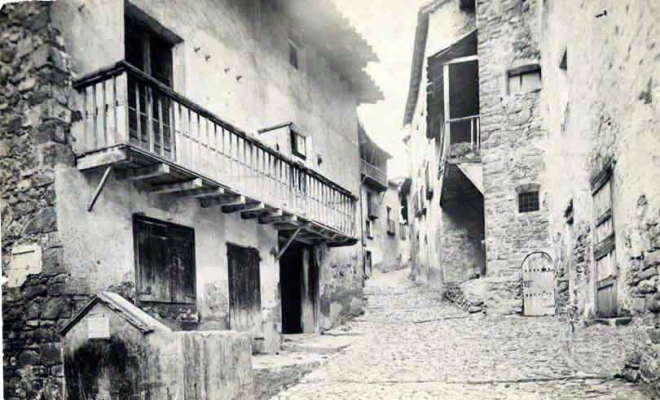 Vista del carrer Raval de Gombrén
