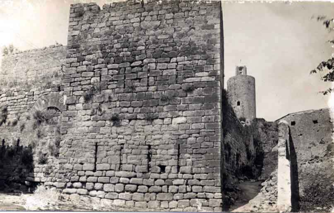 Muralles i torre de les Hores