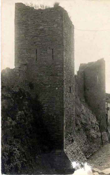 Muralla i dues torres