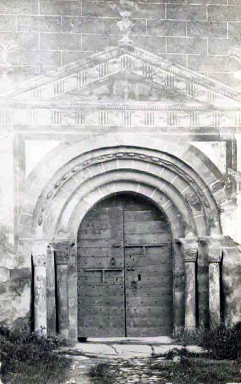 Església de Sant Julià. Detall de la porta