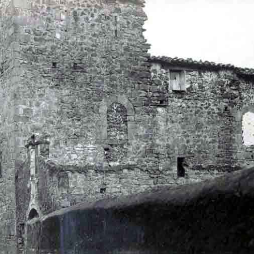 Casa forta de Juvinyà. Vista lateral