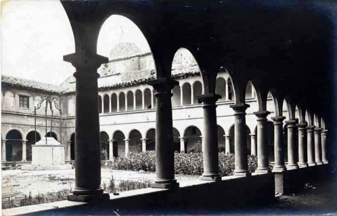 Convent de Sant Agustí. Claustre