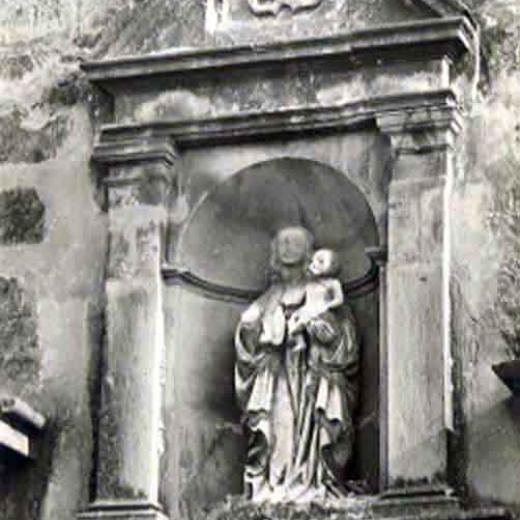 Església de Sant Pere. Escultura de la Mare de Déu amb el nen