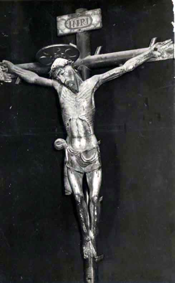 Escultura de Crist a la creu