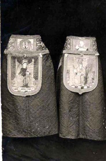 Església de Púbol. Revers de dues capes pluvials