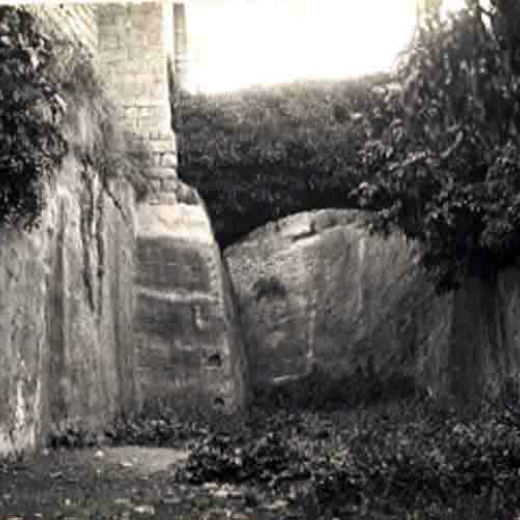 Muralla. Fossar