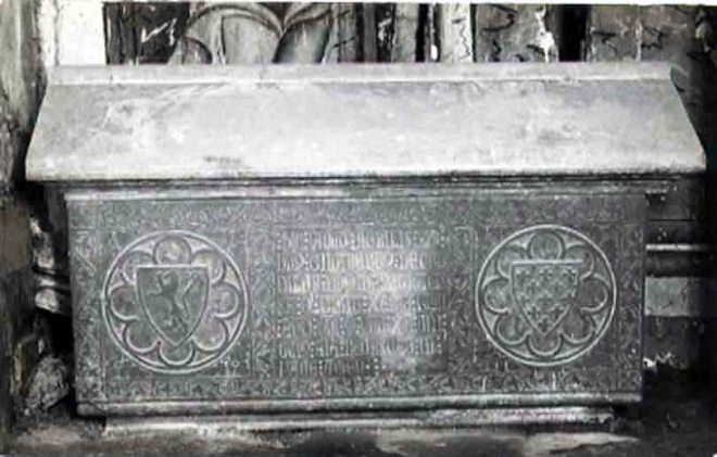 Església de Sant Esteve. Sepulcre de Gilabert de Cruïlles