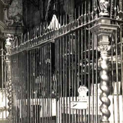 Església de Sant Feliu. Altar de Santa Afra i antic sepulcre de Sant Narcís