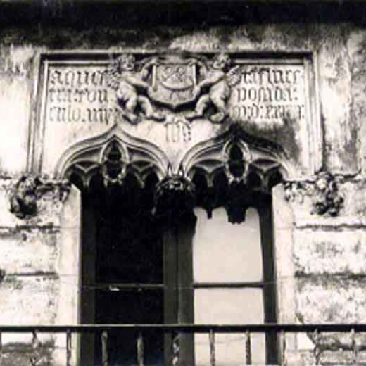 Casa Mas Cornell. Finestra