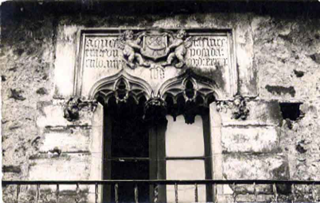 Casa Mas Cornell. Finestra