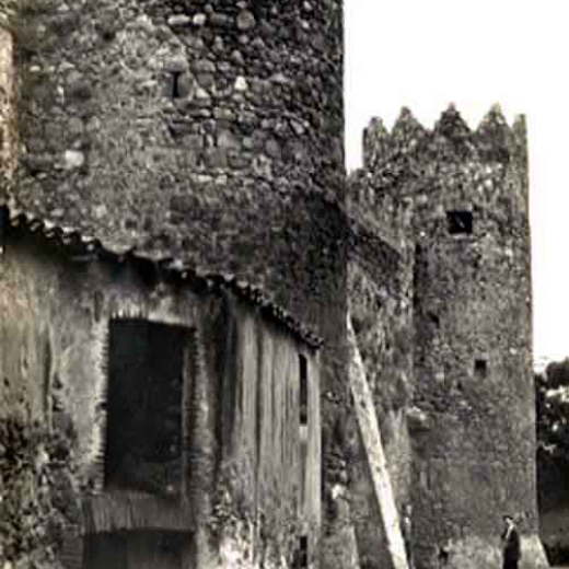 Castell de Calonge. Torres