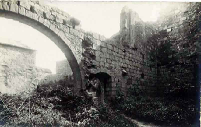 Castell de Bellcaire. Interior