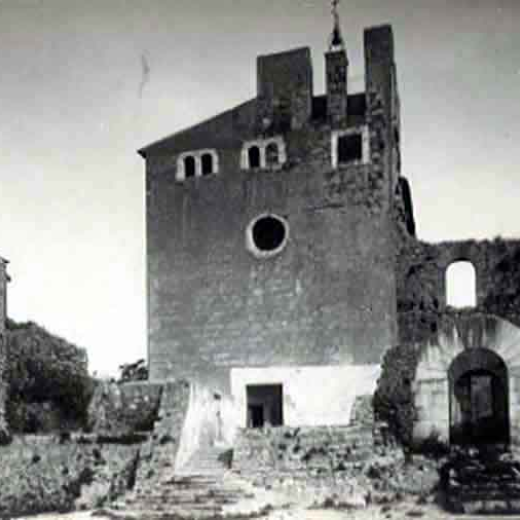 Castell de Bellcaire. Façana