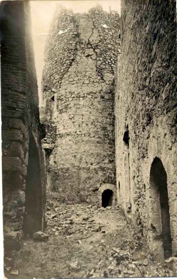 Castell dels Montsoriu. Torre de l'Homenatge