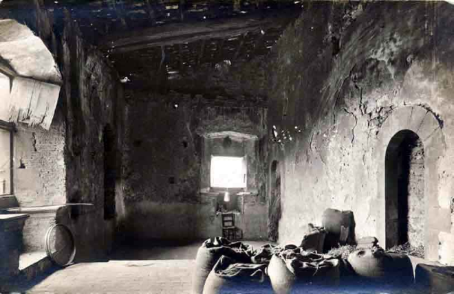 Castell de Celrà. Interior
