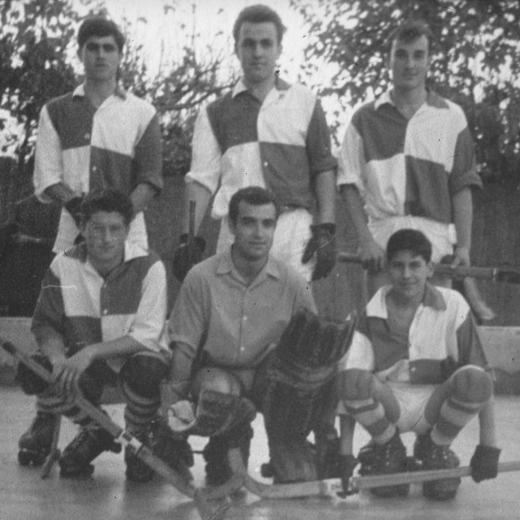 Equip del SHUM a la pista de Tordera

Drets: Josep Artigas, Joaquim Codina i Narcís Selva

Agenollats: Josep M Quellos, Joan Selva i Santi Costa