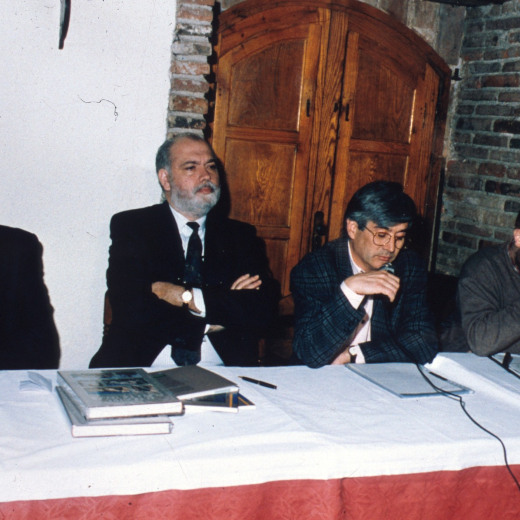 Gener de 1994.

Joan Domenech, historiador, Joan Sagués, delegat de cultura de la Generalitat, Juli Campeny, president del Taller d'História i Narcís Figueras, historiador. A la presentació del llibre 