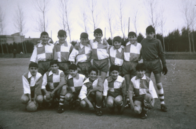 Equip infantil de la U. E. de Maçanet l'any 1970 Joan Martí, Josep Bosch, Antonio Ruhí, Rafel Roura, Llorenç Ruscalleda, Joan Roca i Antoni Tomàs porter.

Josep Bancells, Josep Freixes, Josep Ruiz, Alfons Surís, Jaume Costa, Carles Vallribera.