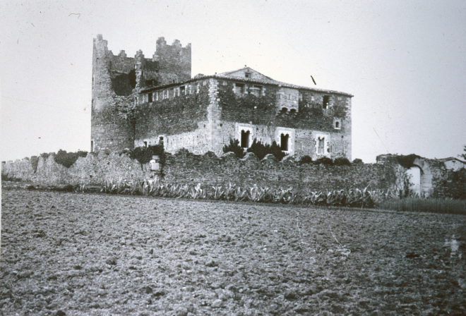 Vista de la Torre de Marata abans de l'incendi que l'afectà greument l'any 1924