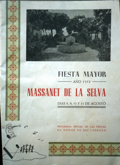 Programa Festa Major del 1953. 

A la portada del programa de Festa Major de l'any 1953 s'hi pot contemplar el surtidor que es construïa a la plaça de l'Església i que durant uns 20 anys fou de tall ornamental a la plaça. Més endavant, necessitats urbanístiques motivaren la seva desaparició quedant com un record de temps passats.
