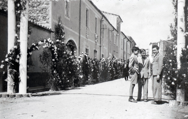 En Joaquim Pujol, en Narcís Munsó i en Ramón Bancells a la festa de la vinguda de la verge de Fàtima l'any 1951