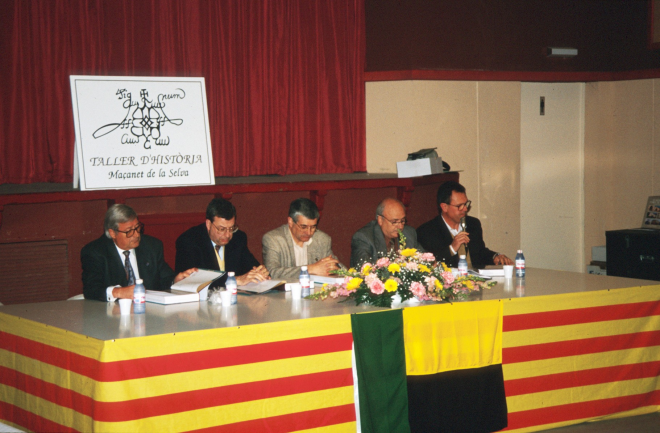 Presidència de l'acte de presentació del llibre 