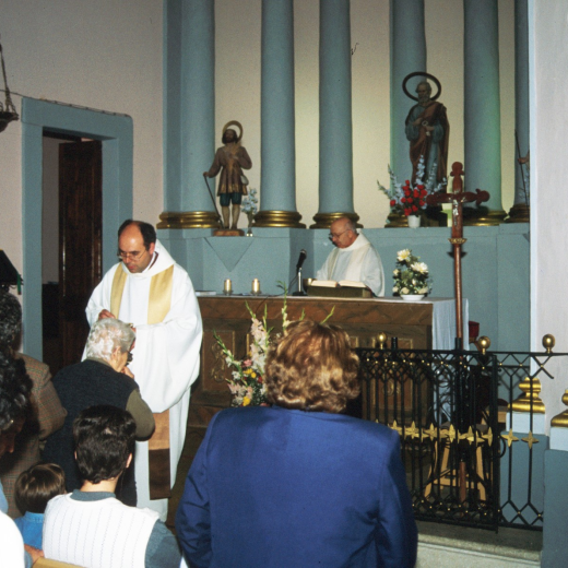 Comiat de Mn Conrad de Martorell concelebrant la missa Mn Josep Puig, rector de Maçanet i Mn Conrad rector de Martorell
