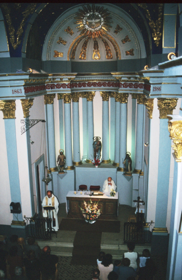 Església de Martorell de la Selva durant la missa celebrada en motiu del comiat per jubilació del Sr rector Mn Conrad Ruhí