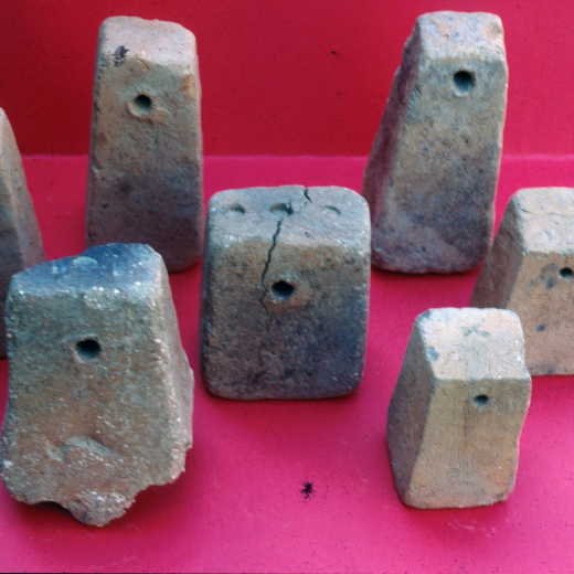 Peces de taler del temps els romans recollides a les excavacions de l'Hort d'en Bach