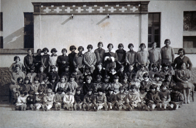 Escola de noies d'Angela Baró