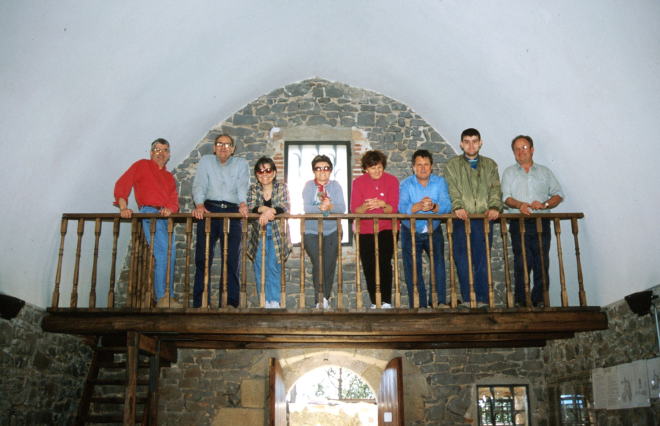 En Juli Campeny, Josep Reyner, Maria Babot, Lluïsa Morales, Montserrat Artigas, Josep Soler, Jordi Vergés, i Josep Panosa, a dalt del 