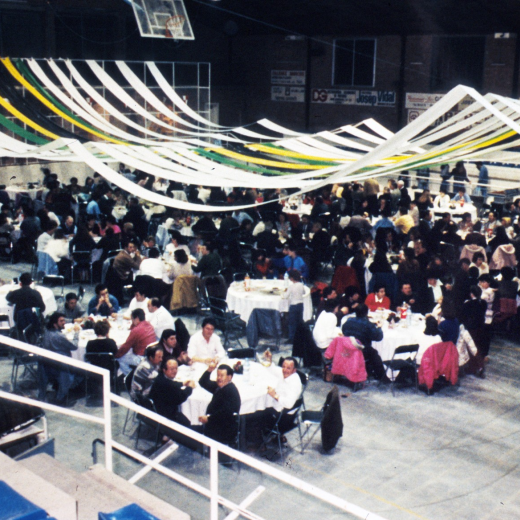Sopar de les entitats cel·lebrat al pavelló Poliesportiu Municipal l'any 1992