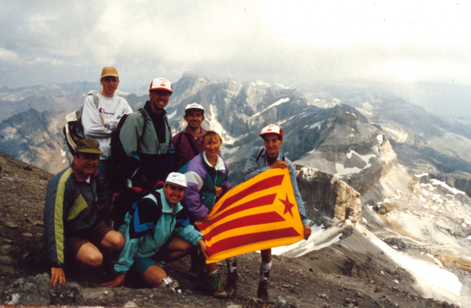 Grup dels amics de l'Esport de Maçanet al cim del Taïllon.

Lluís Tresserras, Josep M Budí, Josep Costa, Dora Tarrés, Josep Tussell, Juli Campeny i Jordi Tomàs.