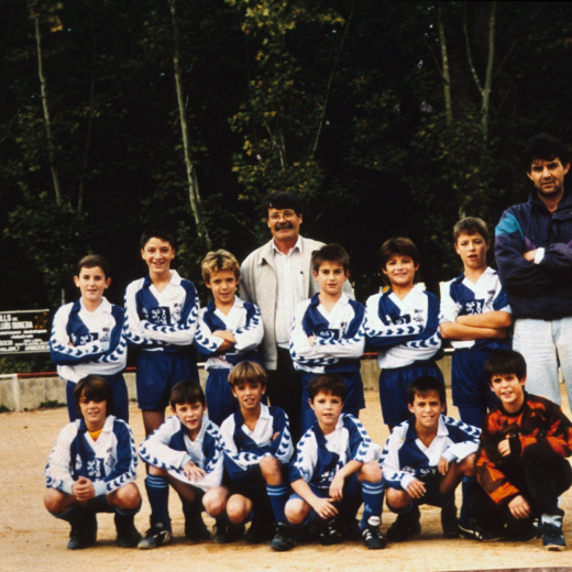 Equip de fútbol alevins de la UE Maçanet.

Antonio ?, Sergio Garcia, Carlos Navarro, Arce ?, Joan Gonzalez, David Bermudez (Canito) Jonallats, Javi Calzada, Juanjo Nieto, Xavier Vilasseca, Miguel Angel Rodríguez, Jordi Pruna, Benjamin Delegat, Alfonso Torromé.