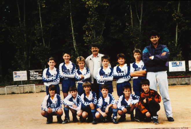 Equip de fútbol alevins de la UE Maçanet.

Antonio ?, Sergio Garcia, Carlos Navarro, Arce ?, Joan Gonzalez, David Bermudez (Canito) Jonallats, Javi Calzada, Juanjo Nieto, Xavier Vilasseca, Miguel Angel Rodríguez, Jordi Pruna, Benjamin Delegat, Alfonso Torromé.