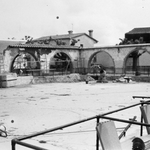 Les obres de restauració de la pista jardí l'any 1993 en que fou reconstruïda i modernitzada.