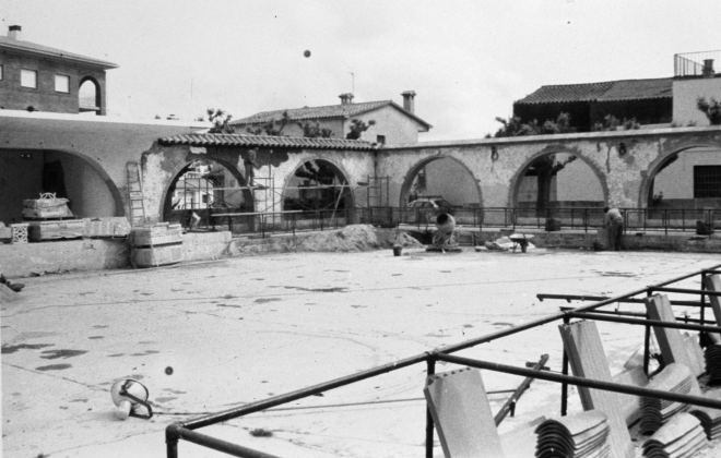 Les obres de restauració de la pista jardí l'any 1993 en que fou reconstruïda i modernitzada.