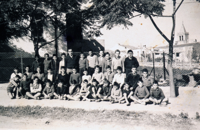 primera fila: ? , ? , Juli Serra, Angel Maresma, Narcís Mir, Lluís Serra (mestre), Lluis Zalleda, Lluis Planas, Josep Oliveras, Miquel Ruiz, Tomàs Reyner, Josep Serra.

segona fila: Pere Masferrer, Jaume Batallé, Albert Pons, Jordi Roura, Josep Nadal, Lluís Roca, Marceli Pujolràs, Joaquim Bosch, Josep Prats, Miquel Subiranas, Ferran Massagú, Joaquim Serra

tercera fila: ? , ? , LLuís Cursà, Pere Serra, Emili Bancells, Joan Viñolas, Alfonso Soms, ? , Josep M Bagué, ? , ? , Joaquim Bota, Ramón Bosch, Lluís Pimàs, Joan Maynegre.