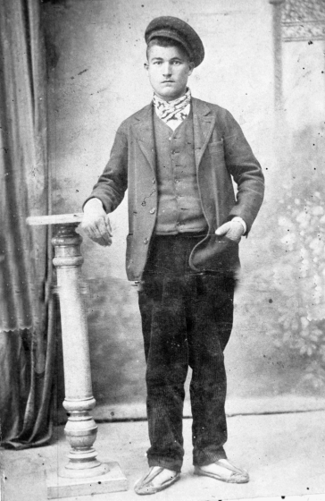 En Narcís Codina i Sabater que més tard fou l'avi Murgó, quan era jove. Segle XIX