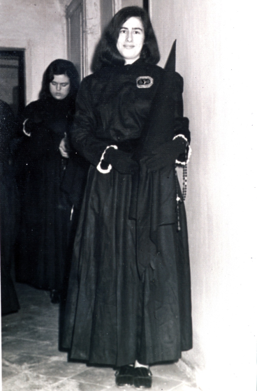 La M Carme Rossell al darrera Gloria Rovira.
