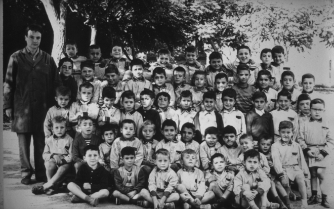 Curs 1967 - 1968.

Primera fila: Josep Llinàs Amargant, Domingo Luque Gallardo, ? Crosas Sabé, Francesc Xavier Tarrés Riera, ? , Jordi M Tomàs Munsó, Joan Aymerich Turon, Josep M Pi Gener, Jordi Francesch Guixé, Jordi Tomàs Mir, Josep M Sureda.
Segona fila: Josep M Ciurana Sureda, Antoni Poch Oliveras, ? , Ramon Soler Auladell, Ramon Martínez Artau, Joan Brossa Vendrell, Josep M Torras Cot, Josep Figueras Prats, Rafael Fenoy ?, Antoni Vall·llossera Gasquet, Josep Murgadella Ferrando, Salvador Ciurana Planas.
Tercera fila: Miquel Llinàs Quintana, Josep Andrés Baños Maldonado, Xavier Roura Pascual, Carles Parés Mateu, Francisco Pino Gallego, Benito Nieto Lopez, Agustí Mesa Muñoz, Benjamí Pons Ciurana, Ramón Amatller Soler, Enric Selva Villegas, Ernest Colomà Ruscalleda, Josep Colomé Martí, Josep Tomàs Dosset.
Quarta fila: Remigio Rubio Soms, Josep Mir ?, Josep M Camos Fabregas, Josep Luque Gallardo, Josep Pons Negre, Jaume Romaguera Soler, Jordi Romaguera Soler, Joan Tomàs Compañó, Miquel Bagot Pujol, Josep Iglesias Surís, Josep Soms Tomàs, Esteve Ruhí Xarbau.
Cinquena fila: Antoni Pino Gallego, Josep Guerra Gutarra, Joaquim Presas Ferrer, Joan Taberner Poch, ? , Vicens Llorens Boada.