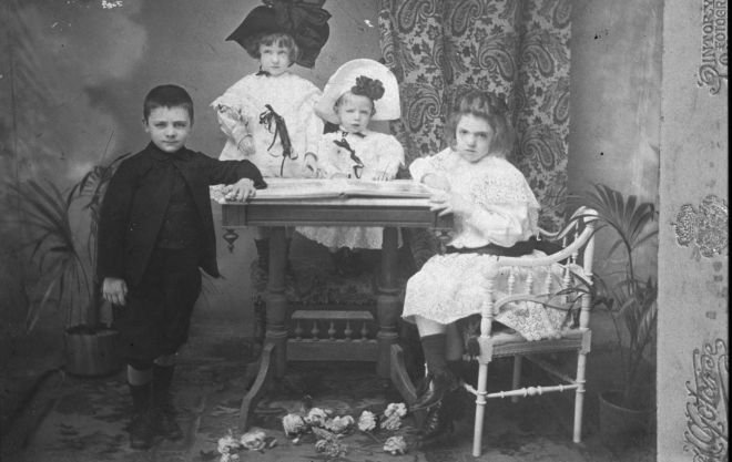 Antonio, Catalina, Carmela i Mercè Trinxeria Castanys de la família Trinxeria d'Olot al segle XIX