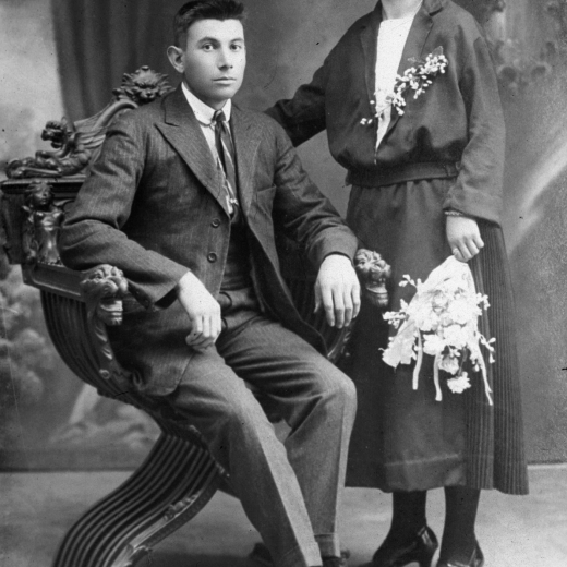 En Miquel Rossell Bosch i la Marina Hidalgo Riera el dia del casament.