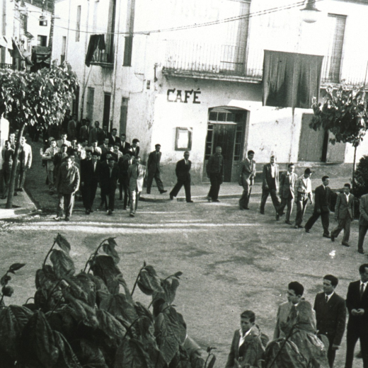Altre aspecte de la processó del Corpus al seu pas per la plaça de l'Església